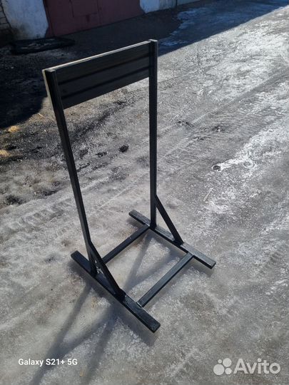 Стойка для подвесного лодочного мотора