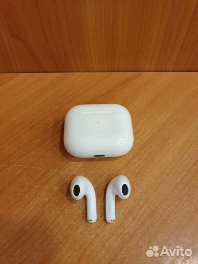 AirPods 3