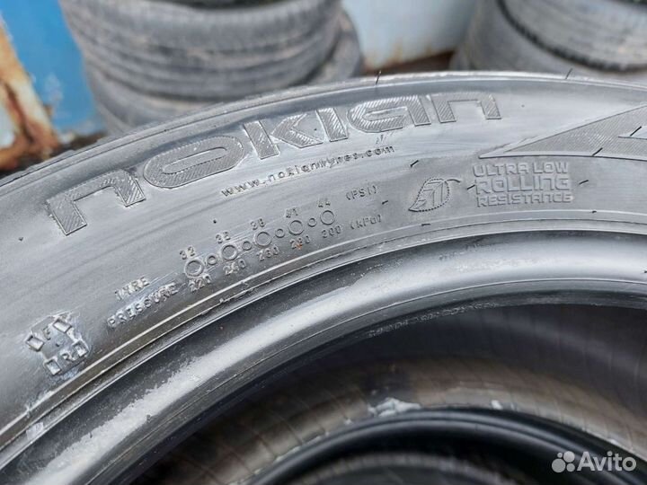 Nokian Tyres Hakkapeliitta R2 215/55 R17 98R