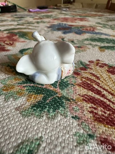Статуэтка слон фарфор