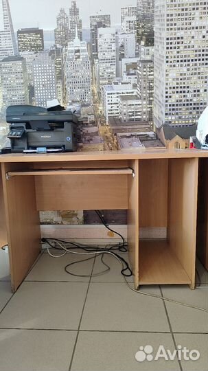 Офисная мебель стол