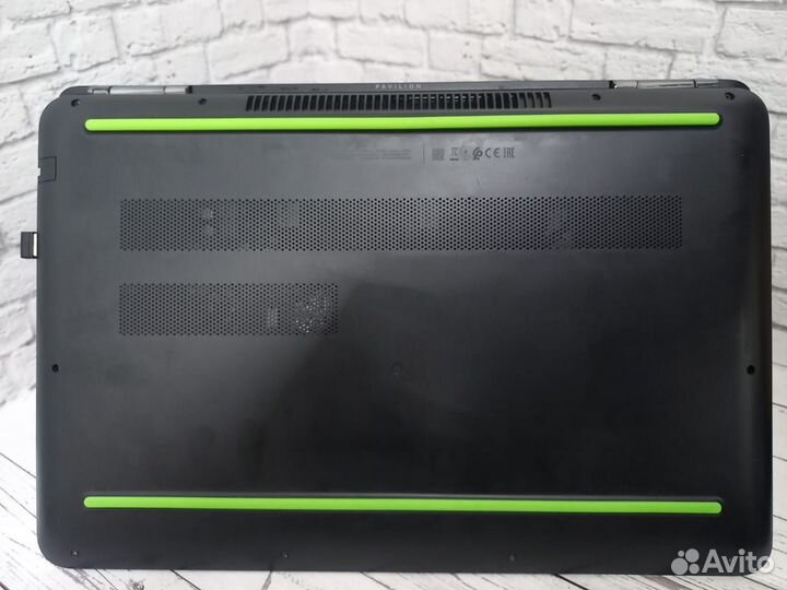 Ноутбук HP Pavilion 15-bc404ur (15.6