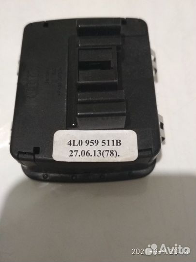 Кнопка управления подвеской Q7 4L0 959 511B