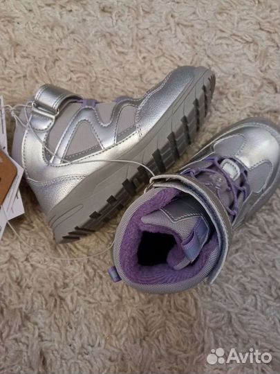 Ботинки для девочки новые