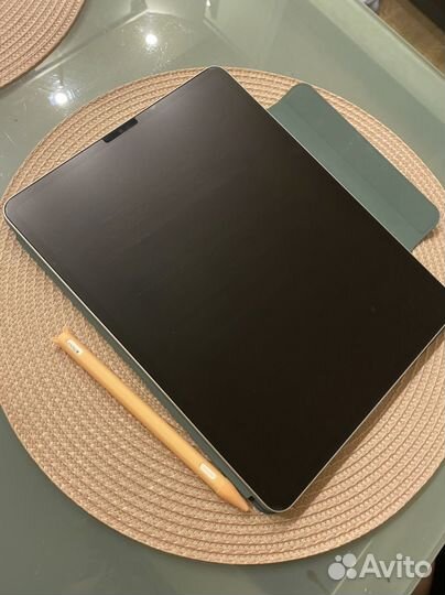 iPad pro (12,9-дюймовый) (5-ого поколения)