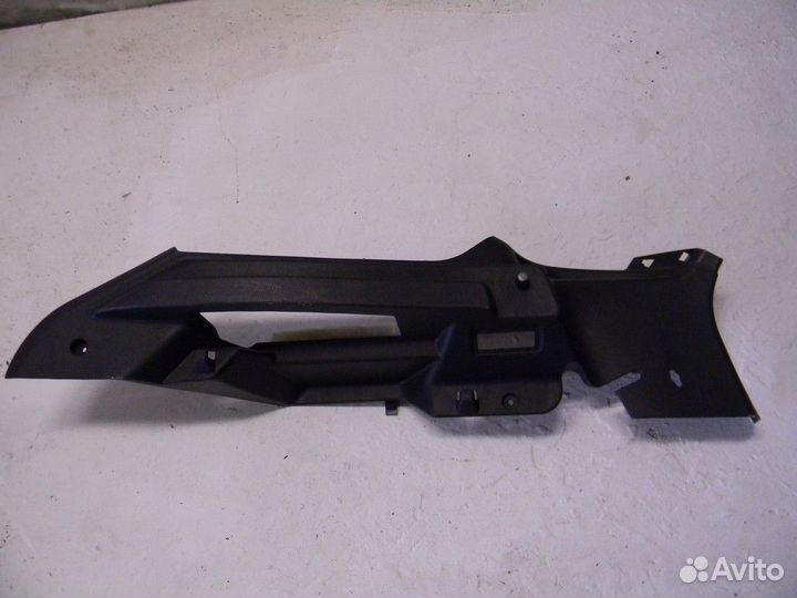 Обшивка багажника Focus III 2011