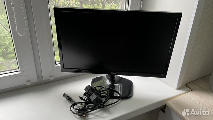 Монитор LG 23