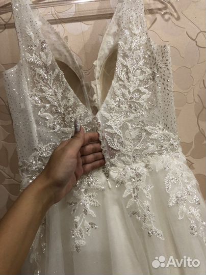 Свадебное платье 42-44 новое