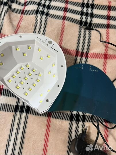 Уф лампа для ногтей