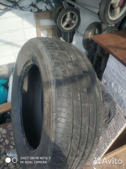 Yokohama BluEarth E75 215/60 R16 95V