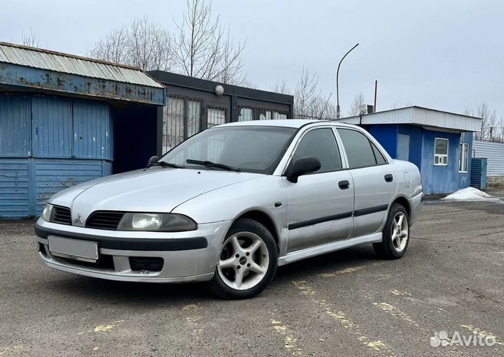 Mitsubishi Carisma 1.6 МТ, 2001, 336 000 км