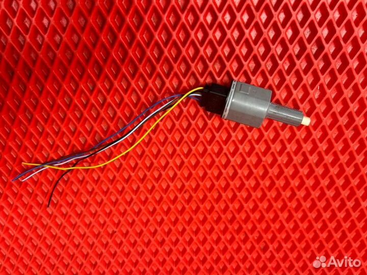 Датчик педали тормоза Suzuki Ignis FF21S K12C 2016