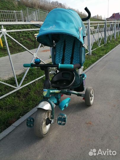 Детский велосипед трехколесный с ручкой бу