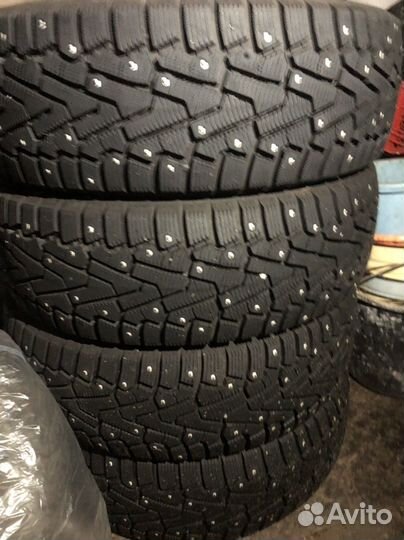 Pirelli Ice Zero 225/65 R17