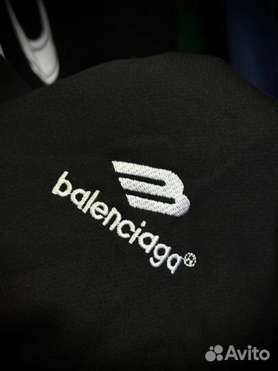 Зипка balenciaga soccer