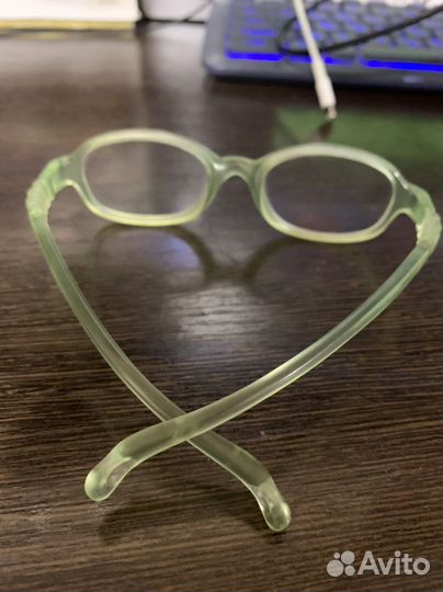 Детская гибкая оправа доя очков