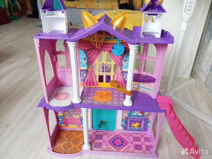 Enchantimals дом королевы