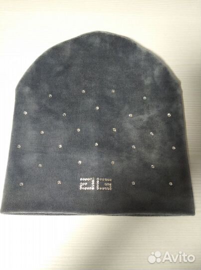 Шапка велюровая со стразами серая