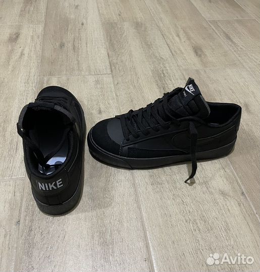 Кроссовки Nike размер 43