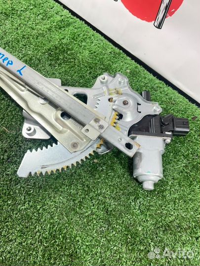 Стеклоподъемный механизм передний левый Mitsubishi