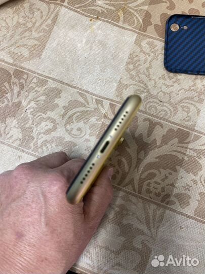 iPhone Xr, 128 ГБ