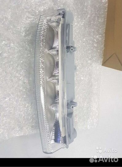 Дневной ходовой огонь mercedes E200 W212
