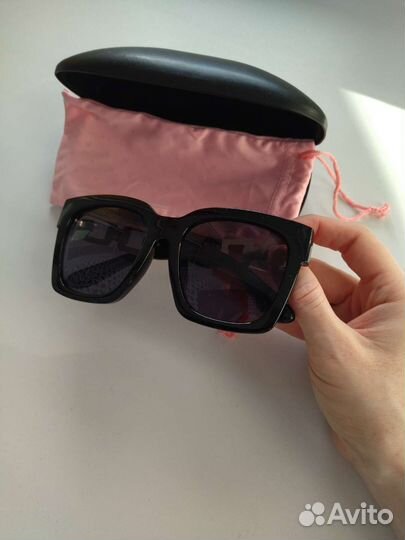 Солнцезащитные очки женские