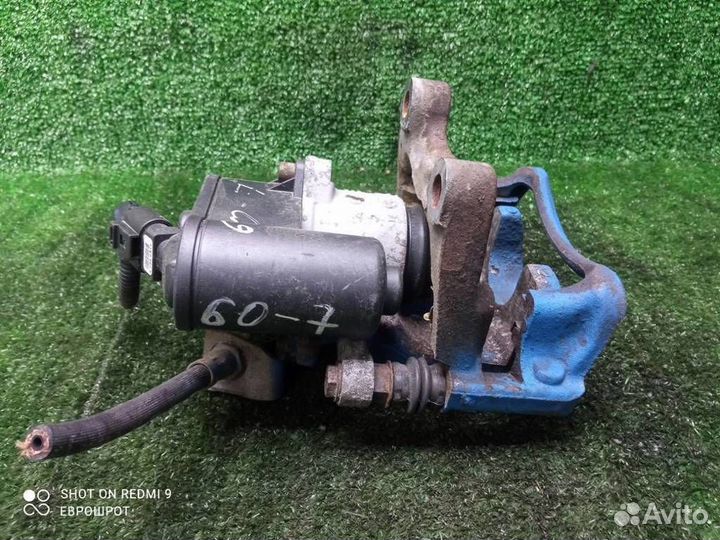 Суппорт задний левый Volkswagen Passat (B6) (2005