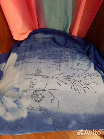 Женские шарфы и платки