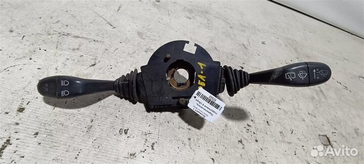 Переключатель подрулевой в сборе Skoda Felicia1 9