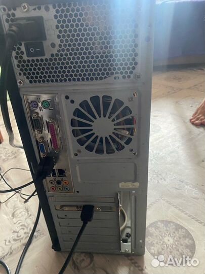 Компьютер системник