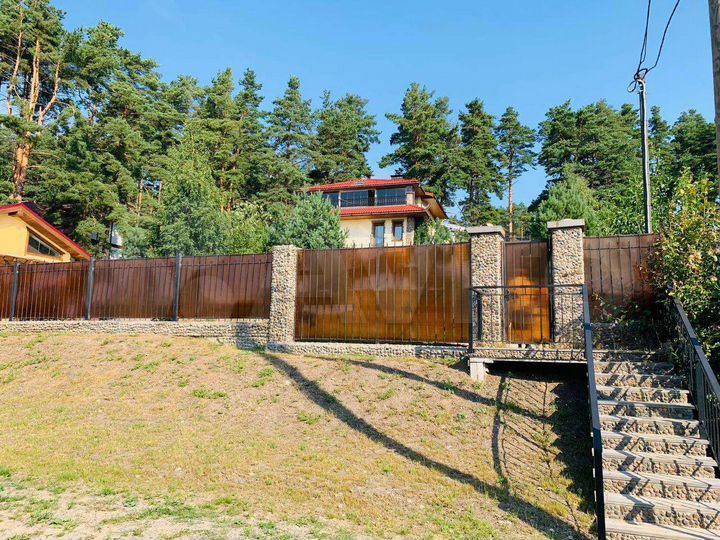 Дом 205 м² на участке 12 сот.