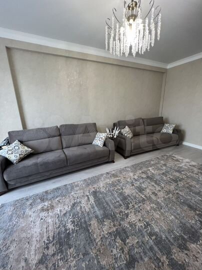 2-к. квартира, 72 м², 4/18 эт.