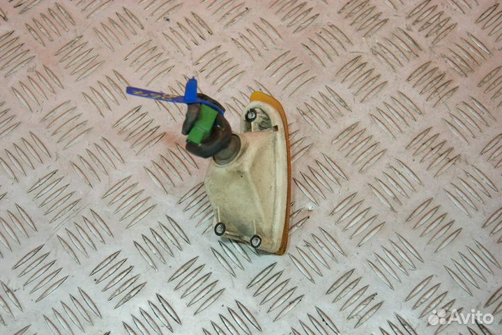 Поворотник задний левый Kawasaki ZZR400-1