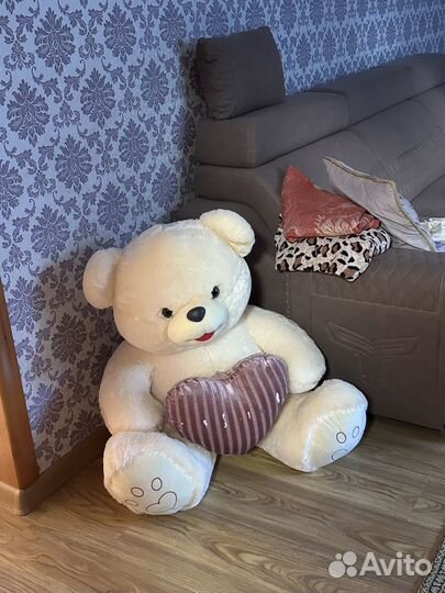 Плюшевый медведь