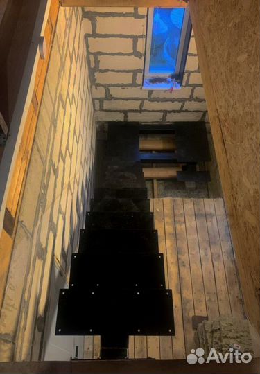 Перила деревянные для лестниц