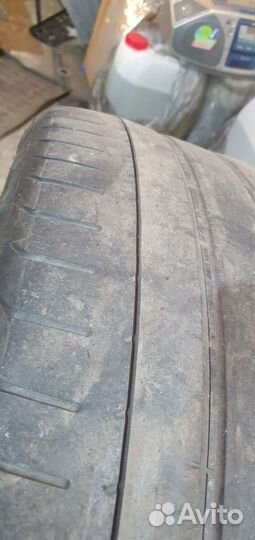 Pirelli Ice Zero SUV 295/35 R21