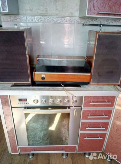 Проигрыватель винила Вега 101