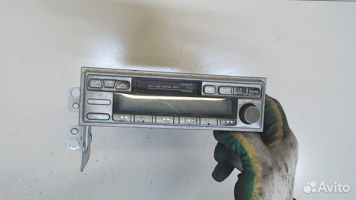 Магнитола Nissan Elgrand, 2000