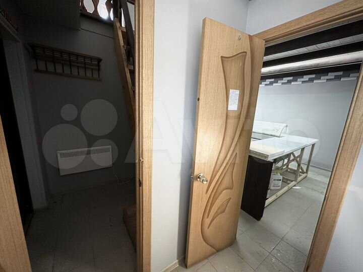 Торговая площадь, 90 м²