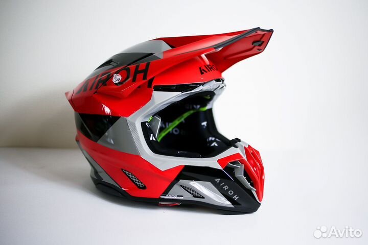 Мотошлем Airoh twist 3 king red gloss (XL)