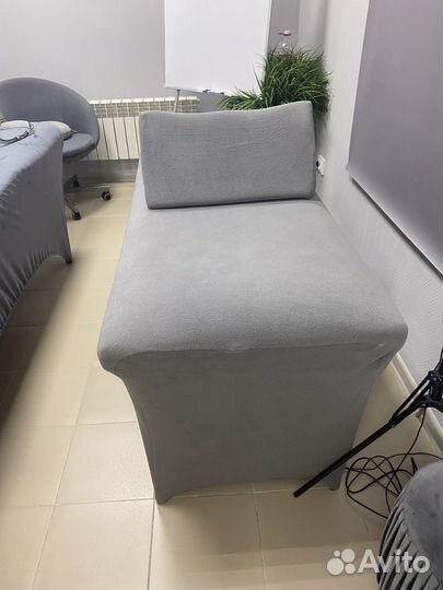 Чехол на кушетку и подушка под колени