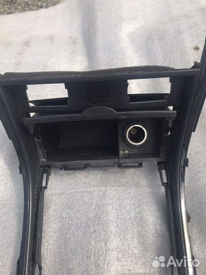 Накладка центральная с пепельницей Mazda 6 GH