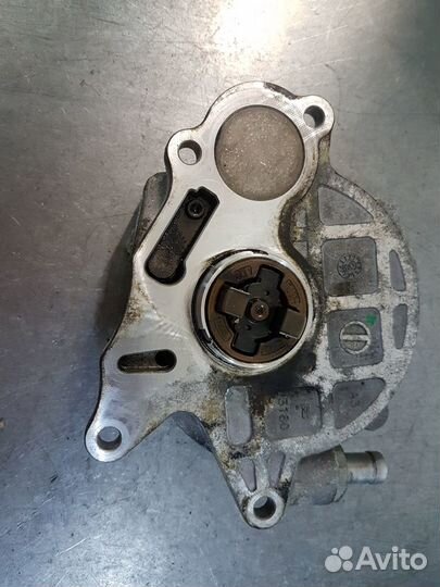 Насос вакуумный VAG 03L145100 VW Audi Skoda 2,0TDI
