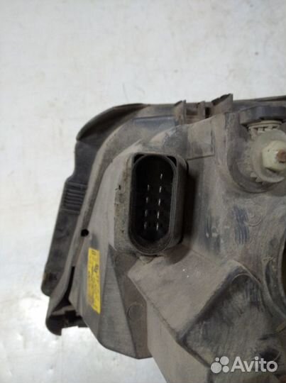 Фара правая Фольксваген Шаран