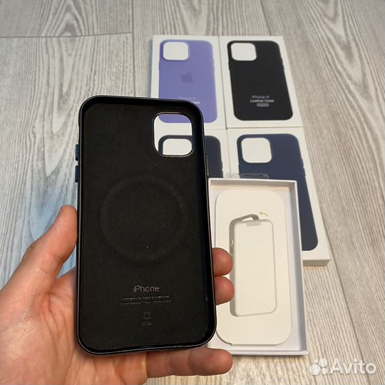 Кожаный чехол iPhone 11 leather case MagSafe