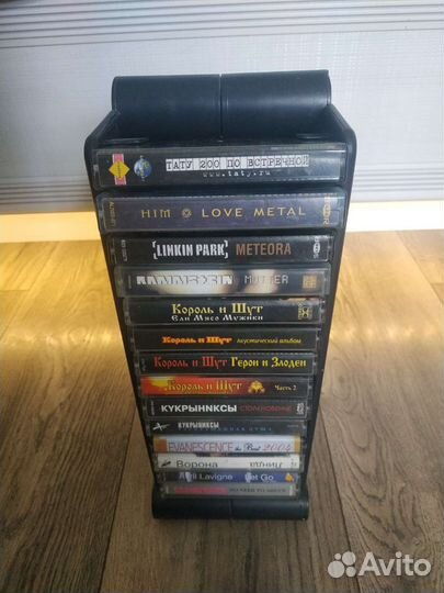 Аудиокассеты с подставкой