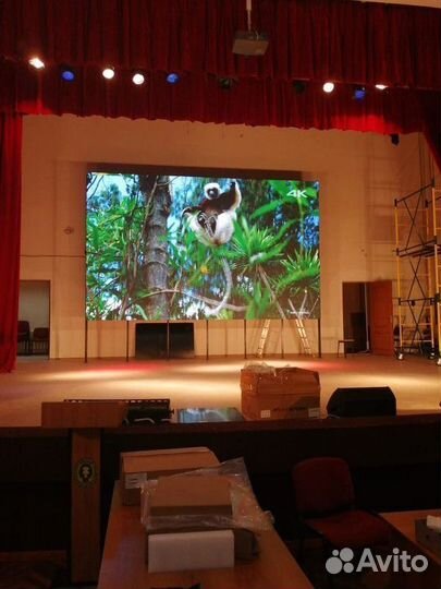 Рекламный экран