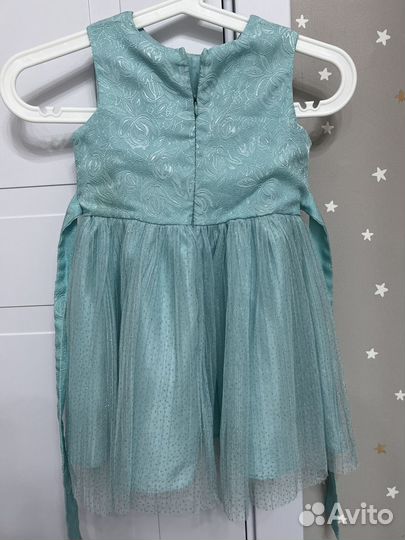 Платье праздничное 104