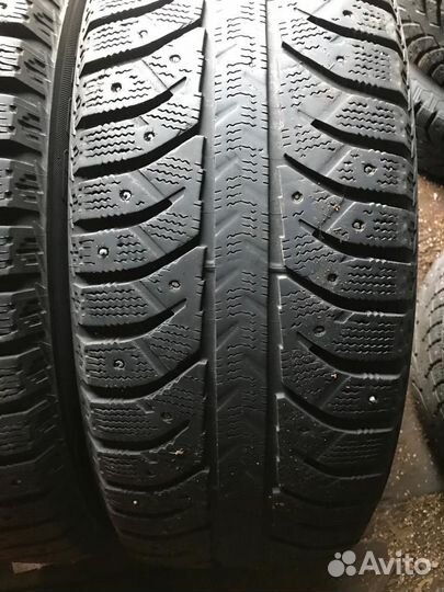 Bridgestone Ice Cruiser 7000 215/60 R17